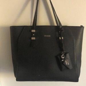 Guess tote